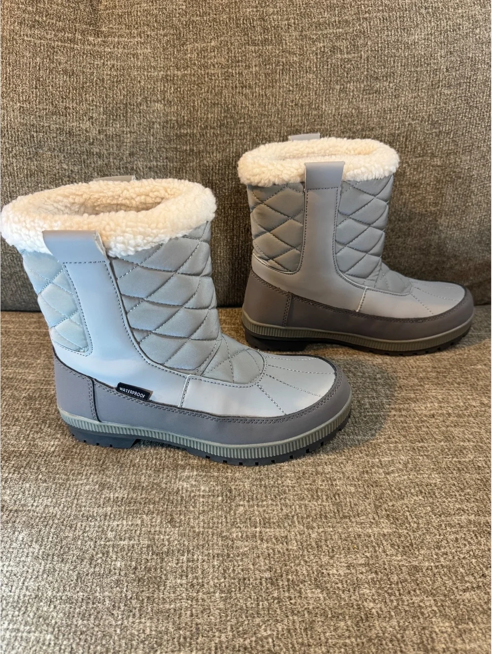NWT Magellan Outdoors Grey Quilted Waterproof Winter Snow Boots - Size 7B